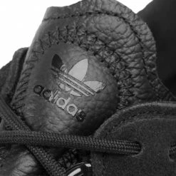 Chaussures Basses Chaussures Adidas - Ozweego EE6999 Cblack/Cblack/Grefiv Noir -Chaussures Femme Soldes 0000206694690 06 pc