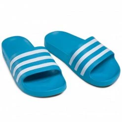 Mules Et Sandales Mules / Sandales De Bain Adidas - Adilette Aqua FY8047 Solblu/Ftwwht/Solblu Bleu 10 Mules Et Sandales Mules / Sandales De Bain Adidas - Adilette Aqua FY8047 Solblu/Ftwwht/Solblu Bleu -Chaussures Femme Soldes 0000207779914 06 wj 1