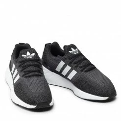 Chaussures Basses Chaussures Adidas - Swift Run 22 GZ3496 Cblack/Ftwwht/Grefiv Gris -Chaussures Femme Soldes 0000209022124 03 pa