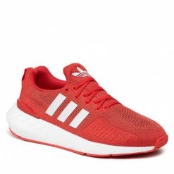 Chaussures De Sport Chaussures Adidas - Swift Run 22 GZ3497 Vivred/Ftwwht/Altamb Rouge
