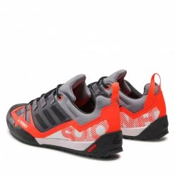 Chaussures De Sport Chaussures Adidas - Terrex Swift Solo 2 GZ0332 Grey Five/Core Black/Solar Red Gris -Chaussures Femme Soldes 03 0000209516838 rz